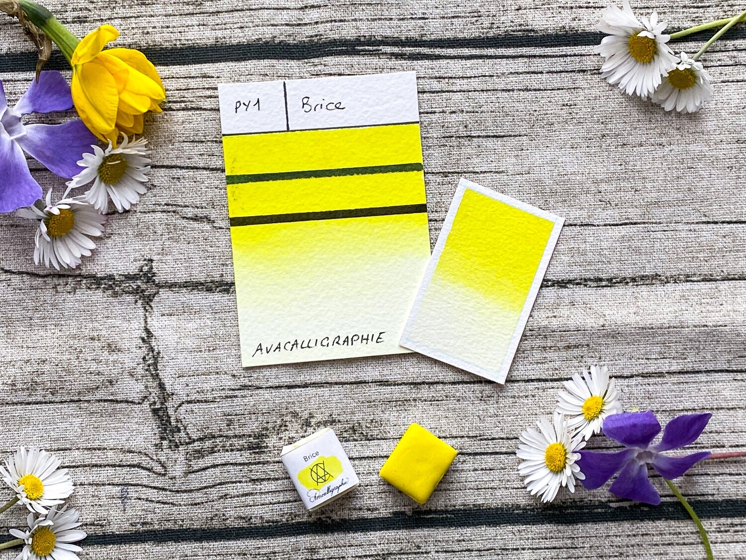 BRICE - Aquarelle Jaune artisanale fabriquée à la main à Paris