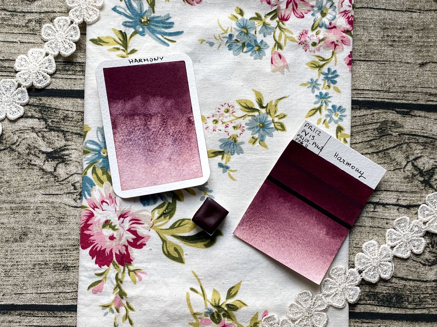 HARMONY  - aquarelle violet foncé artisanale fabriquée à la main à Paris