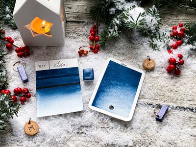 IDA  - aquarelle bleue artisanale fabriquée à la main à Paris