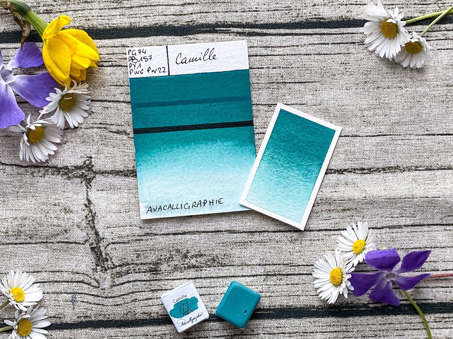 CAMILLE - Aquarelle Vert-Bleue artisanale fabriquée à la main à Paris