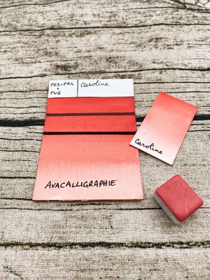CAROLINE - Aquarelle Corail artisanale fabriquée à la main à Paris