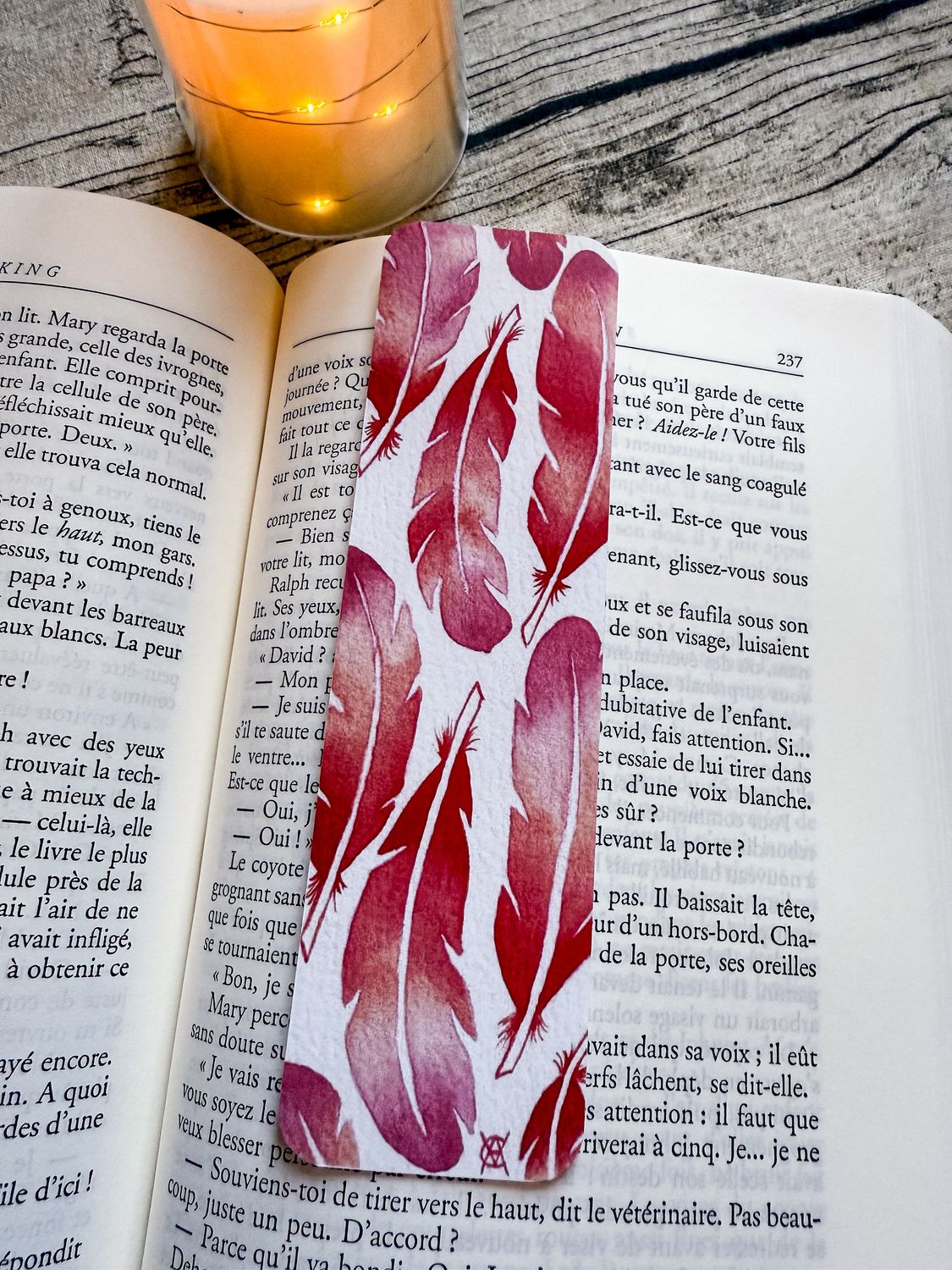MARQUE PAGE PLUMES CORAIL