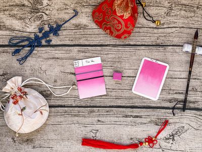 PIN'KU- Aquarelle Rose Claire artisanale fabriquée à la main à Paris