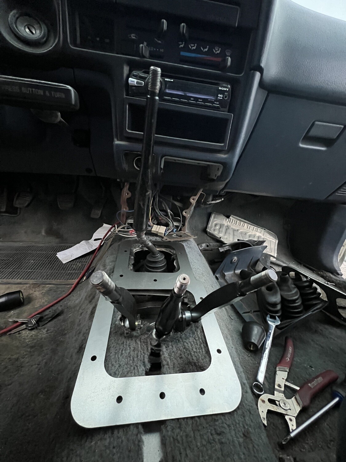 Tripple stick shifter plate.