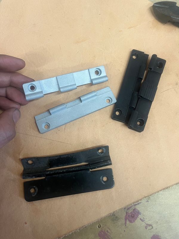 Toyota 84-89 4runner Pick Up Center Console Hinge Replacement Kit