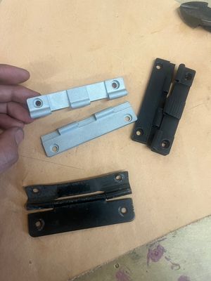 Toyota 84-89 4runner Pick Up Center Console Hinge Replacement Kit
