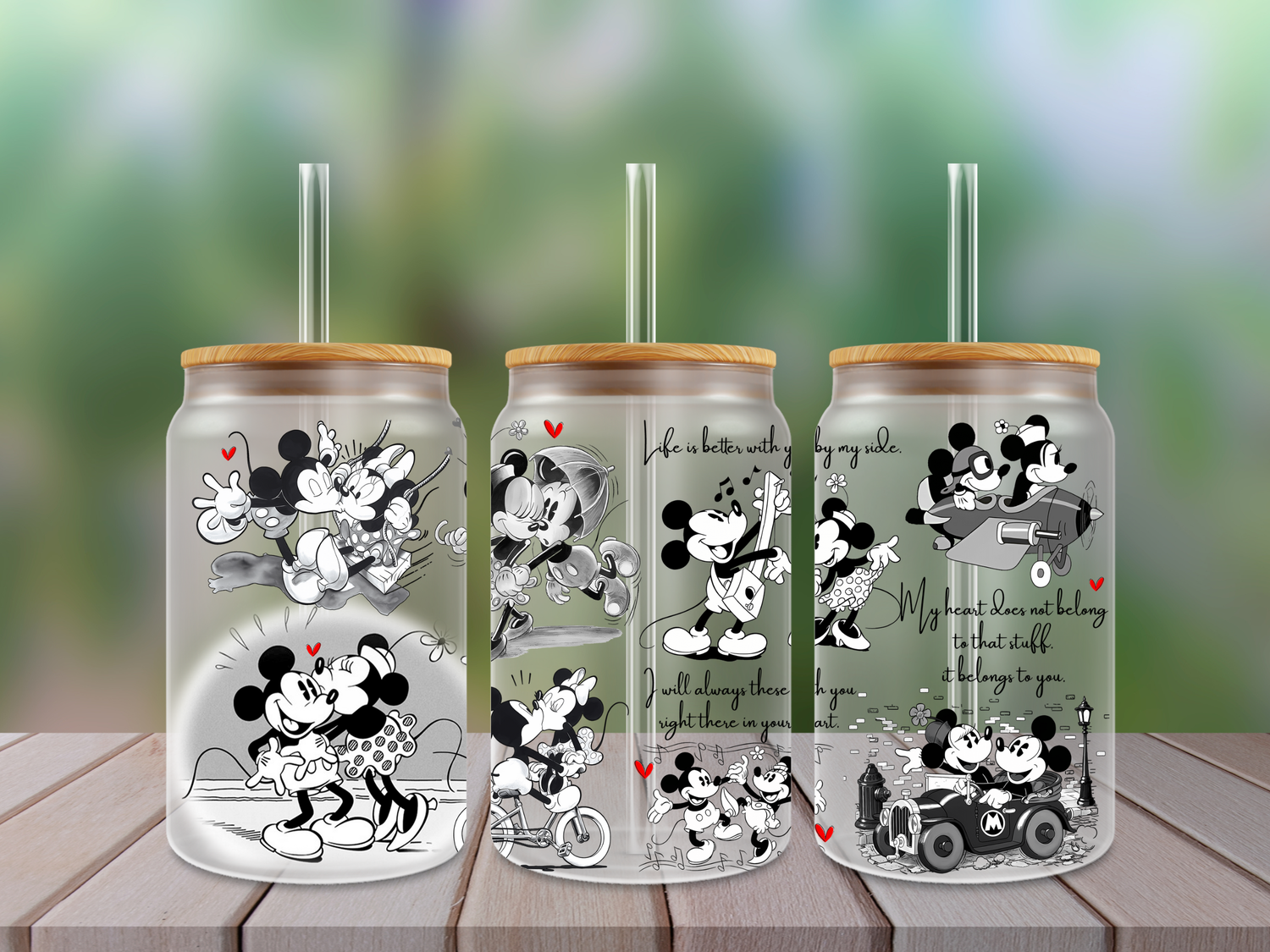 #910 Black and white mouse love