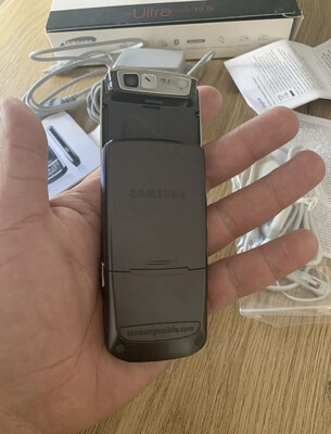 Samsung SGH-D900i - Silber (Ohne Simlock) Wie Neu