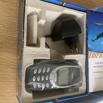 Nokia 3310 (Ohne Simlock) Handy - Dunkelblau Unbenutzt