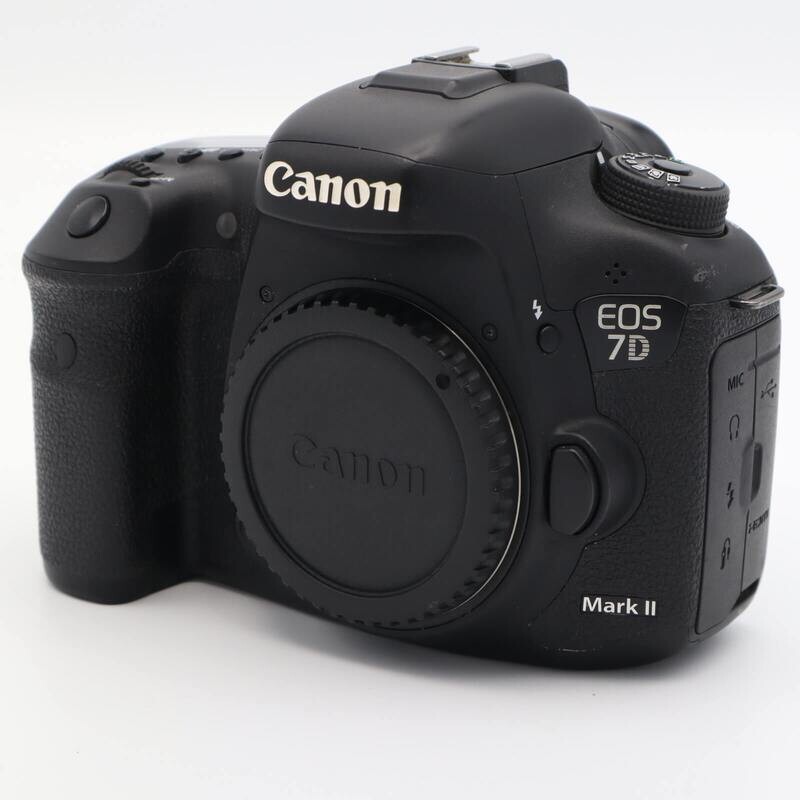 Canon EOS 7D Mark II