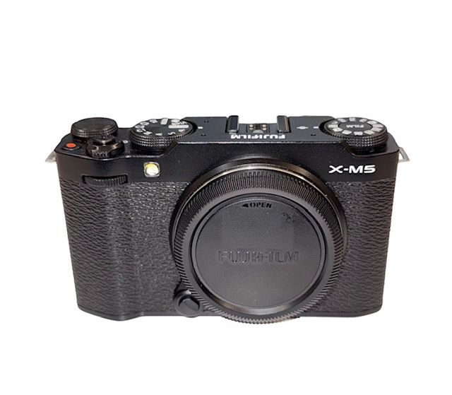 FUJIFILM X-M5