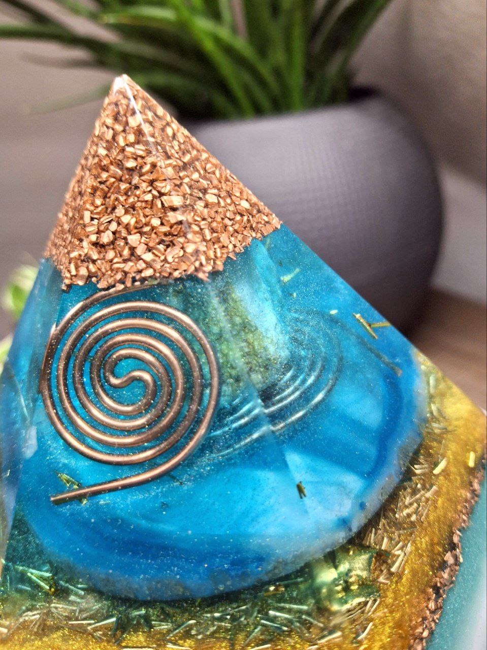 ?Orgonit- Hexagonal-Pyramide?  Celestara