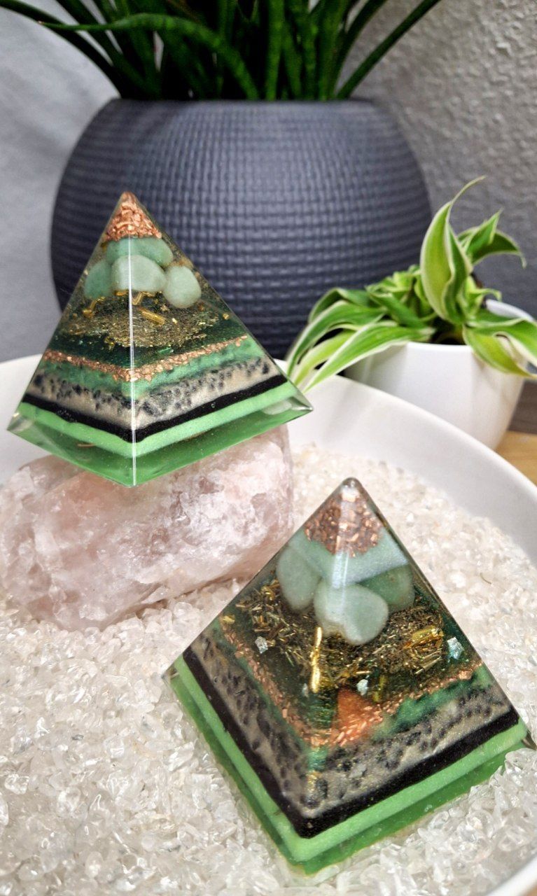 ?Orgonit Pyramide?  Naturkraft Heilung & Regeneration