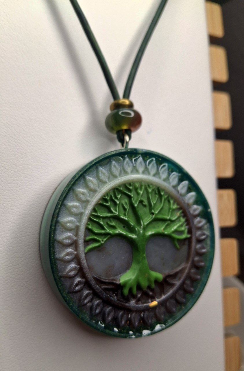 Orgonit-Amulett ? Lebensbaum ?