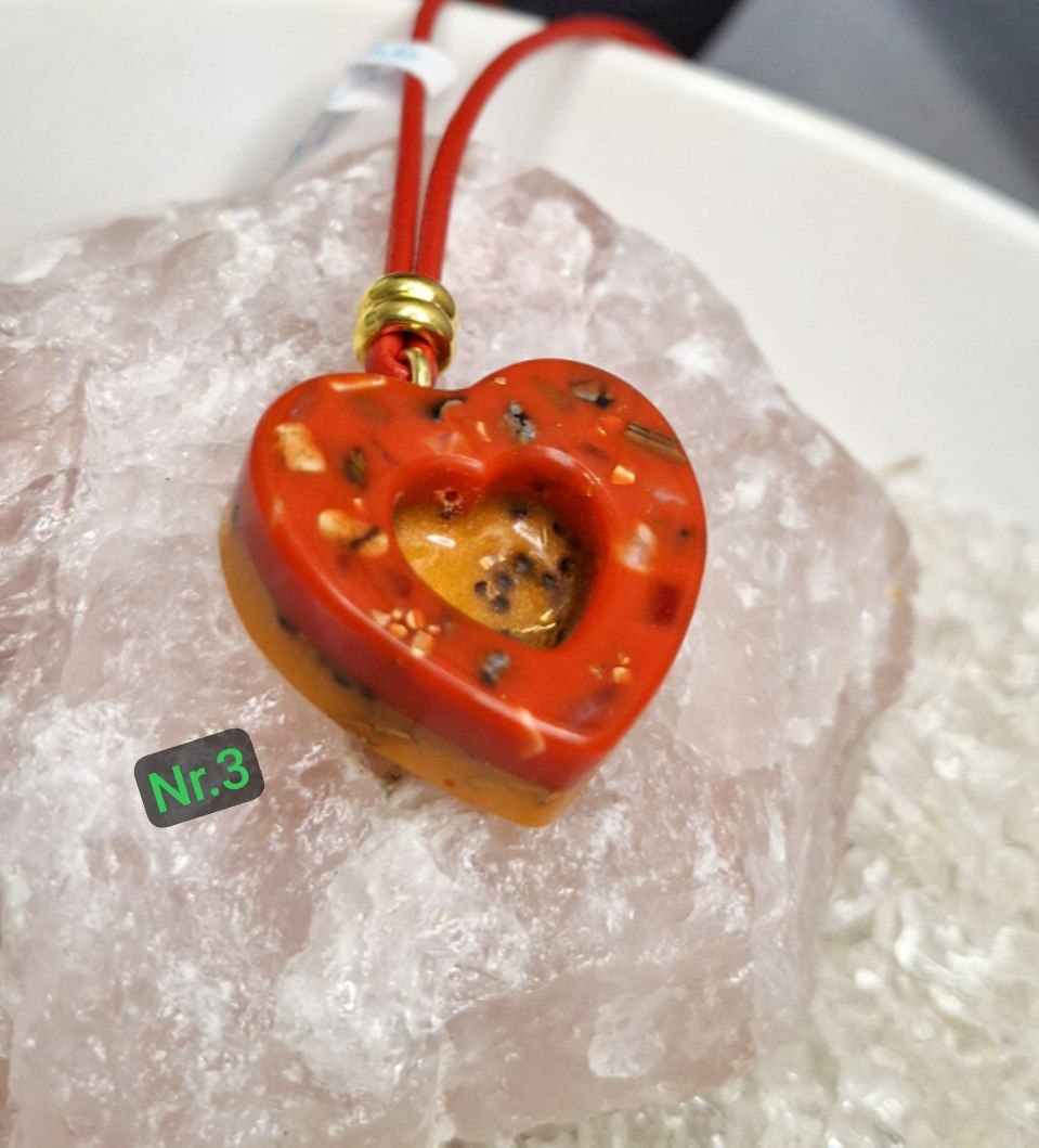 ?Orgonit-Herzketten?  HERZ DABEI