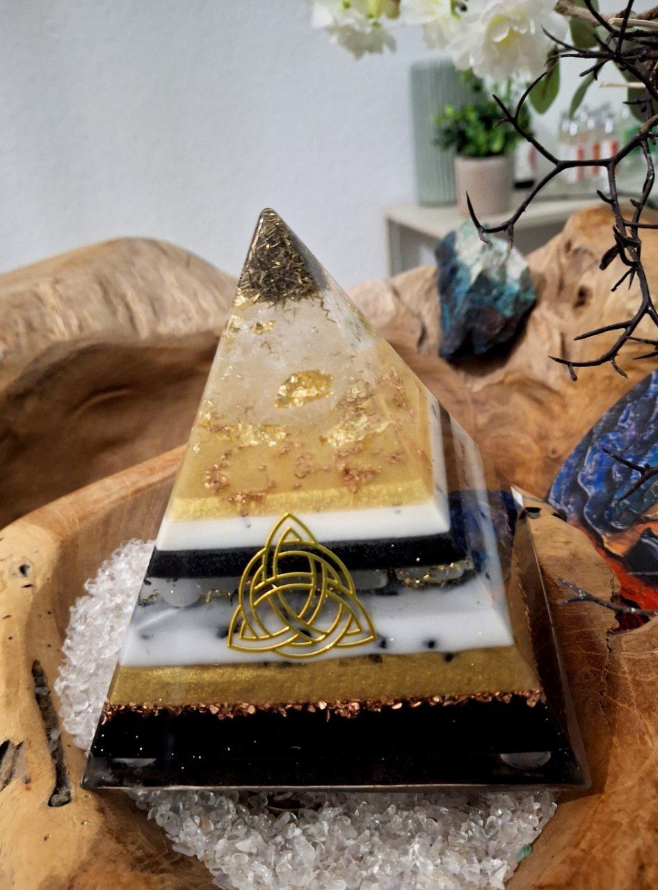 ?Orgonit Pyramide ? Reich der Kelten ?Orgonit Pyramide ? Reich der Kelten