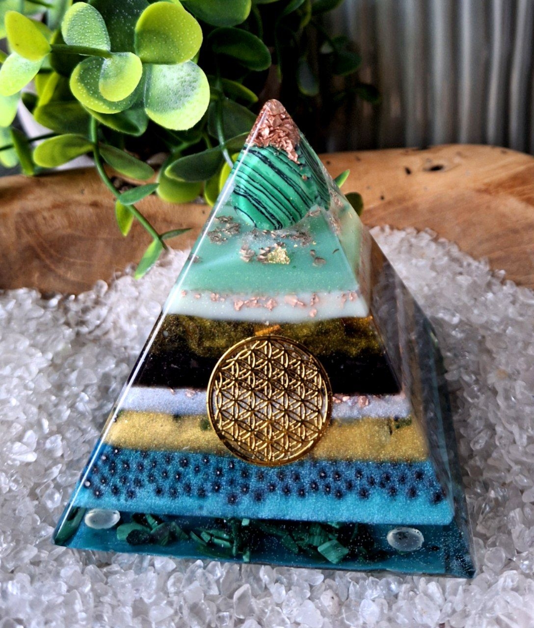 ?Orgonit Pyramide?    Blume des Lebens