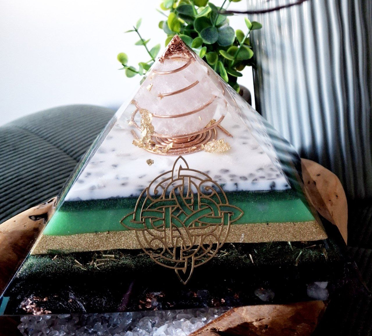 ? Orgonit Cheopspyramide ?  Anamára