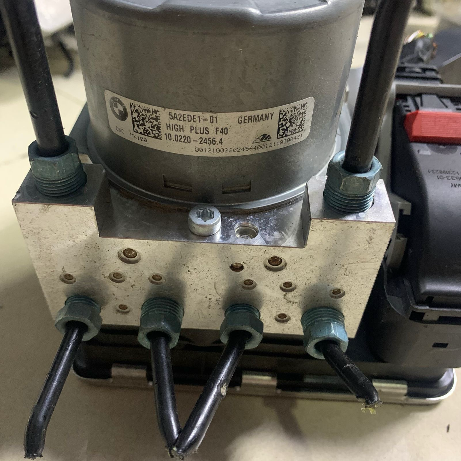 BMW ABS PUMP-F44 5A2EDE2 ABS PUMP F44 228i Genuine Product Used Item