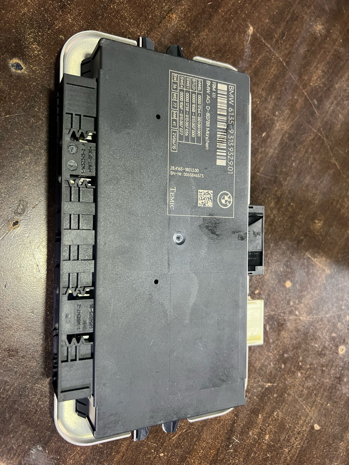 BMW-5 Series,F10,F11-9313932 Frm 3 F10 LED ADAPTIVE Genuine Product used
