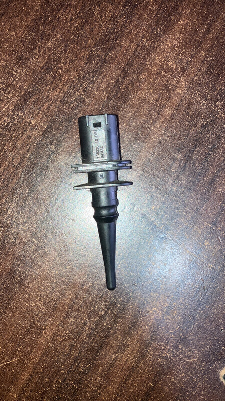 BMW Heater Sensor For All BMW Cars Genuine Product used BMW Heater Sensor For All BMW Cars Genuine Product used