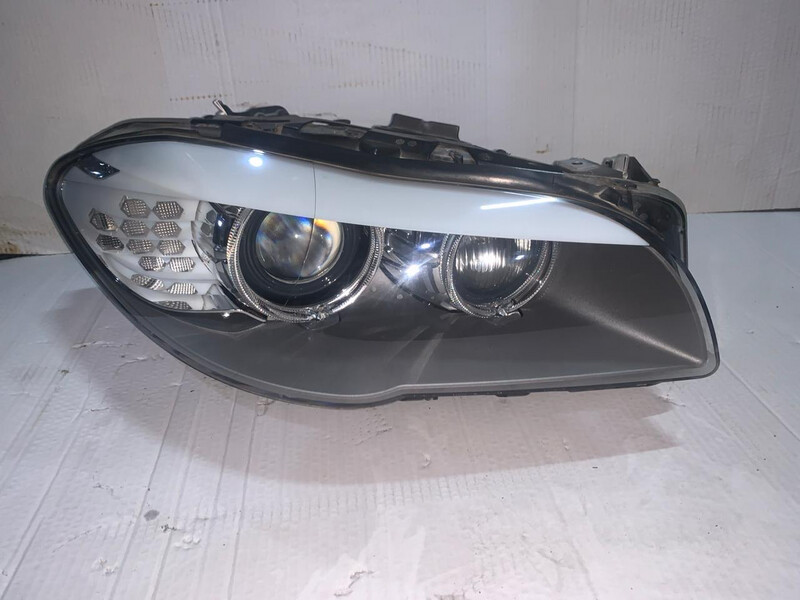 F10 Headlight Dynamic Right Side 7203254