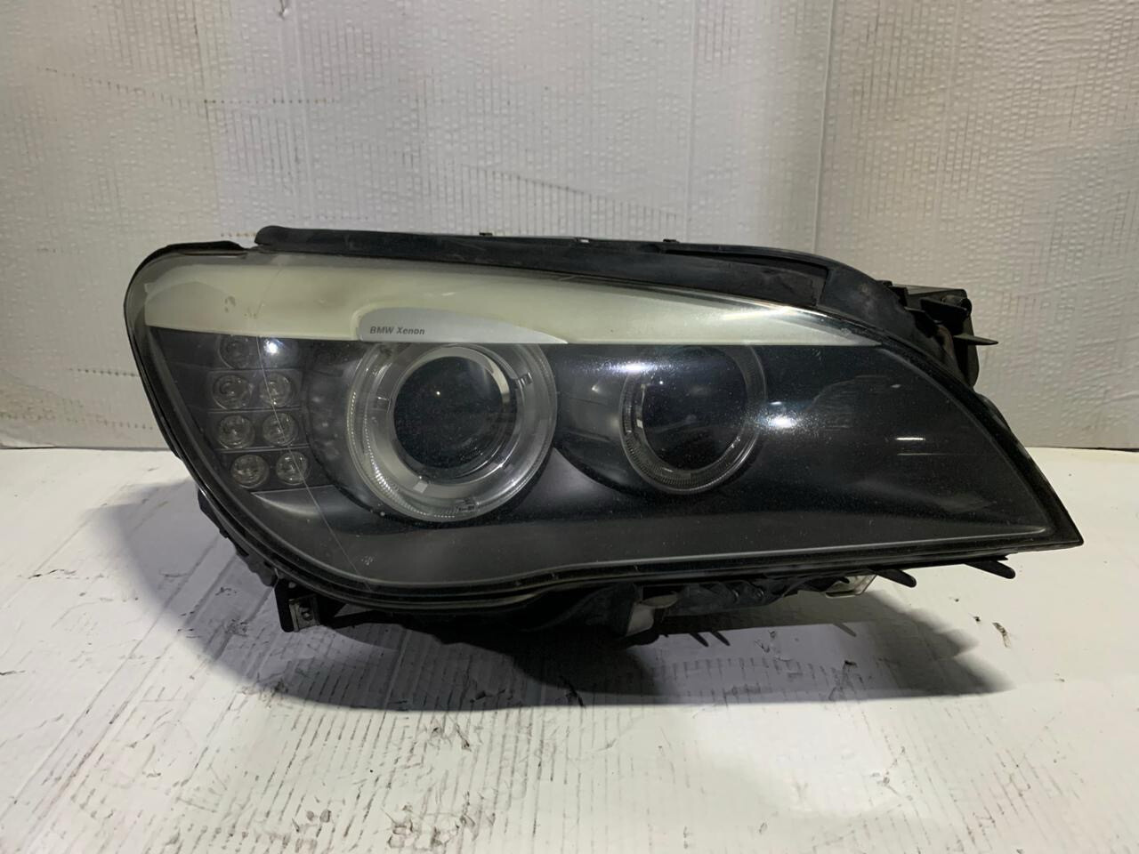 Bmw 740i Headlight Right Side 7225230 Xenon Genuine Product used