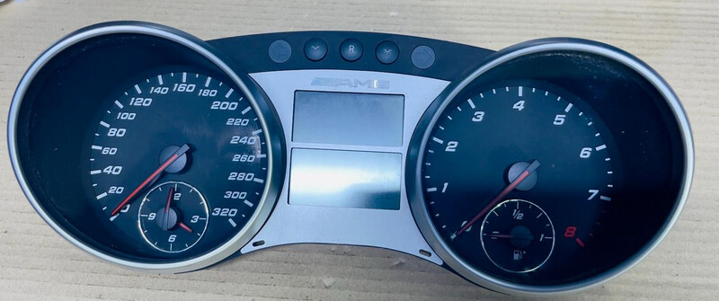 Mercedes Benz ML63 AMG Speed Meter