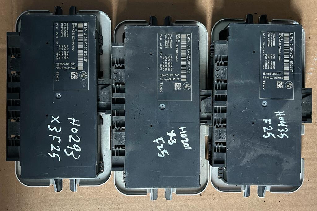 Footwell module (FRM) 