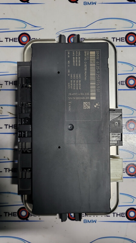 9251976 BMW 5 7 Series F10 F01 F07 FRM3 Footwell Light Body Control Unit Module 9251976 BMW 5 7 Series F10 F01 F07 FRM3 Footwell Light Body Control Unit Module