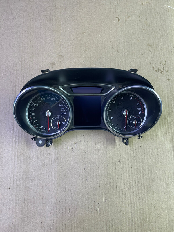 Mercedes benz speed meter CLA 2014-2018 A1179002002