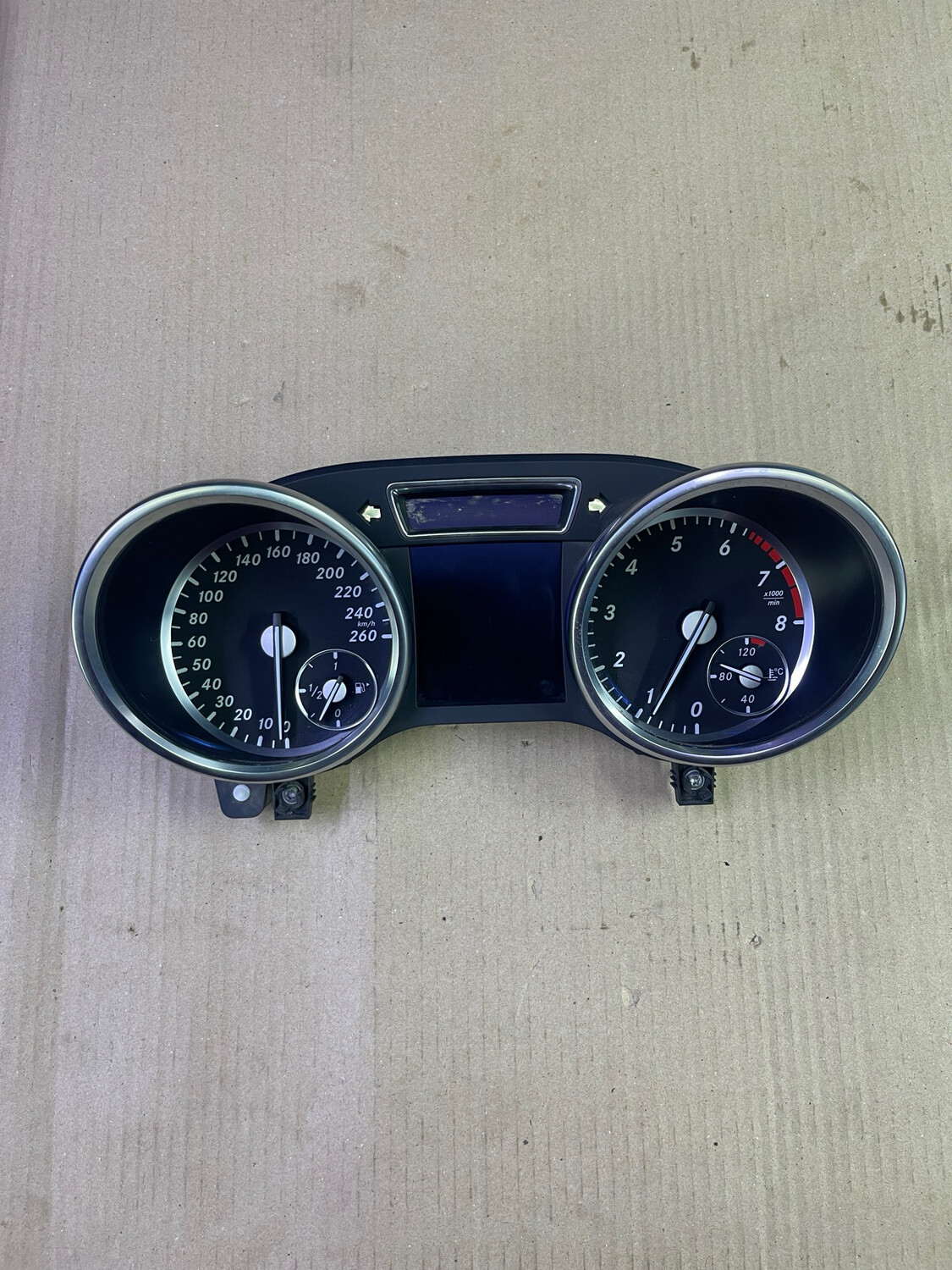 Mercedes Benz ML166 2013-2016 speed meter