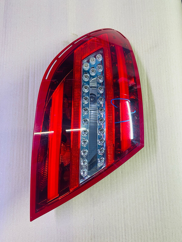 Mercedes benz tail lights c_class 2012-2014 LED W204