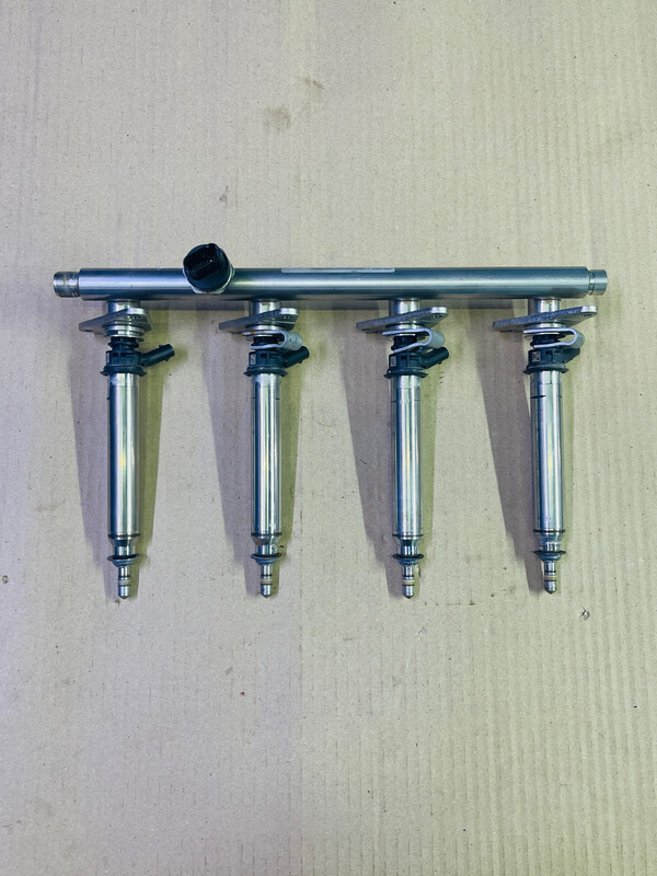 Mercedes benz injector m270 A2700701595