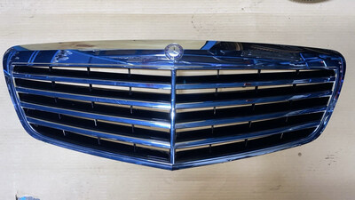 W221 Mercedes Benz Grill S500 W221 Mercedes Benz Grill S500