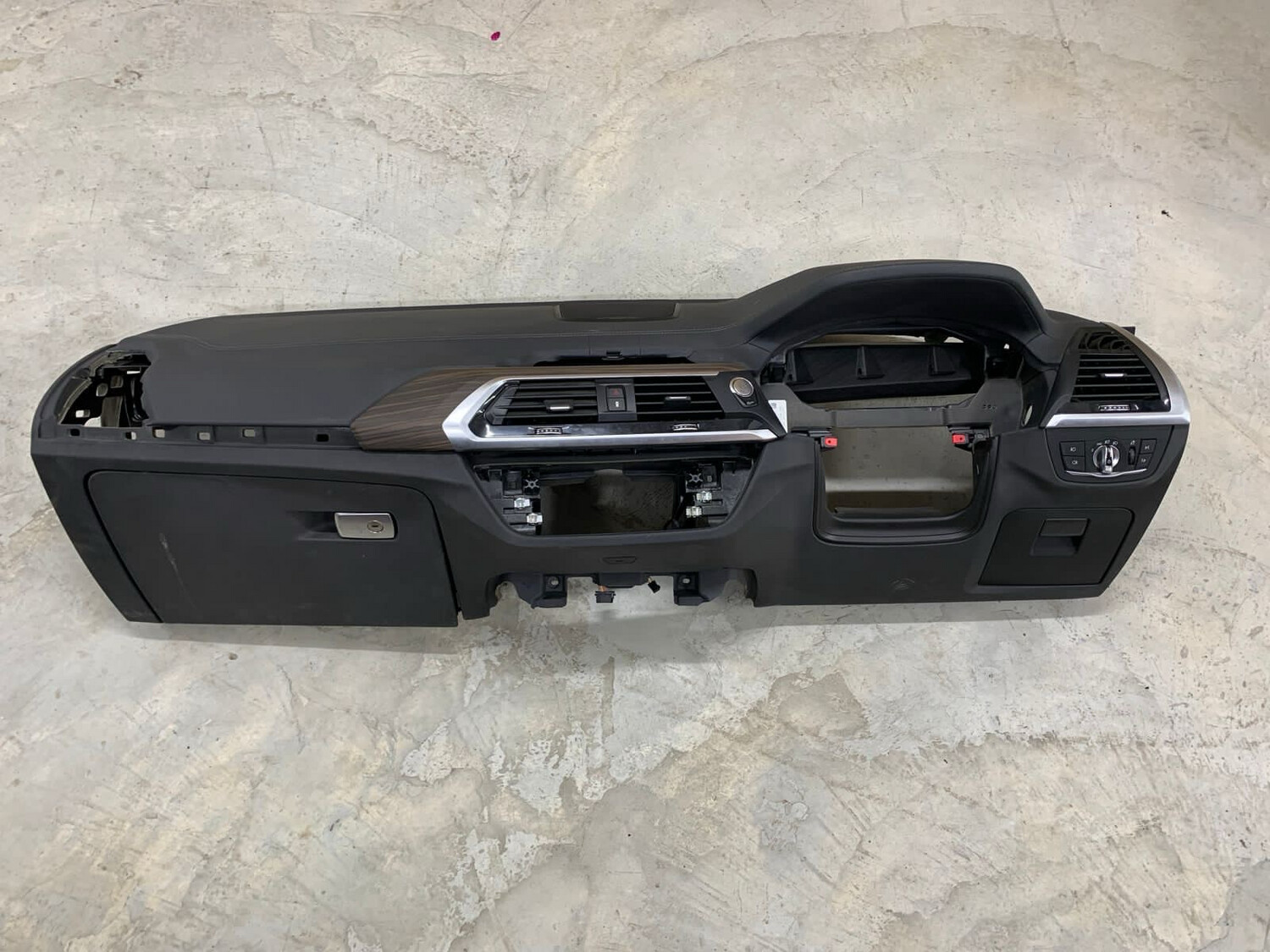 8021931 Dashboard G01 X3 RHD 2020 Bmw