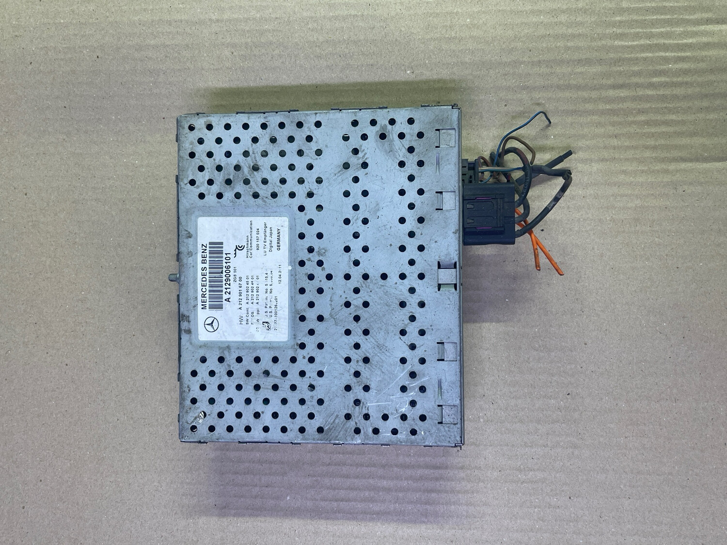 A2129006101   Mercedes-Benz W212 S212 Digital Video TV Tuner