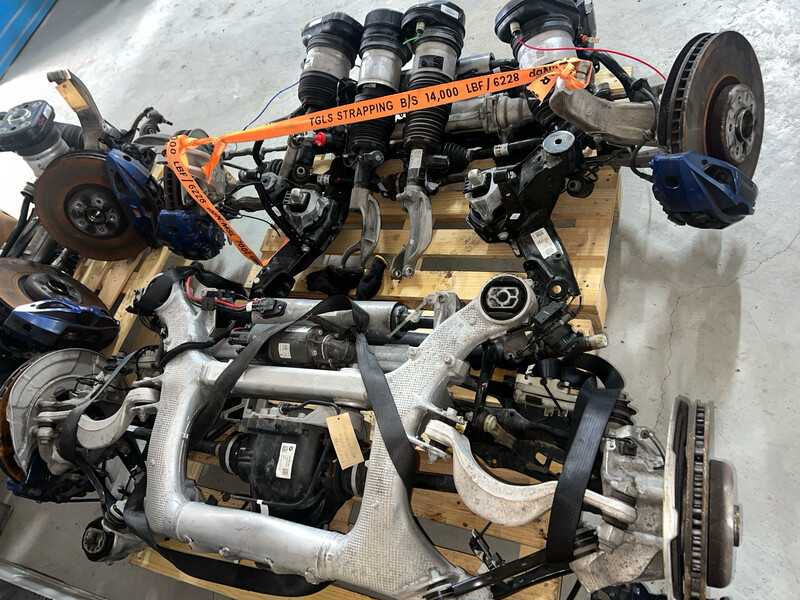 Bmw X7 G07 2023 front and rear axel sets 