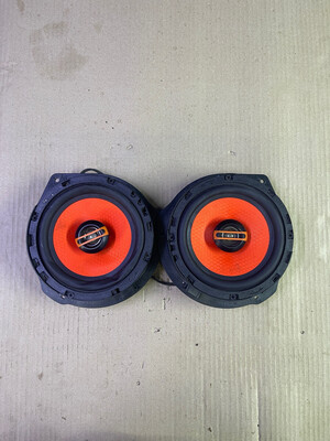 Carwales speaker front w204