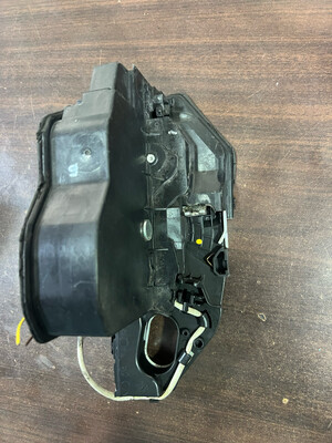 51217185691 Lock, complete, front LEFT SCA 