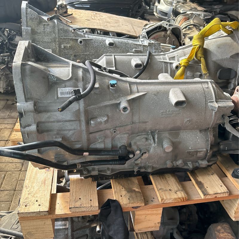 8618877 BMW 528i N20B20A GT 2012 transmission complete 