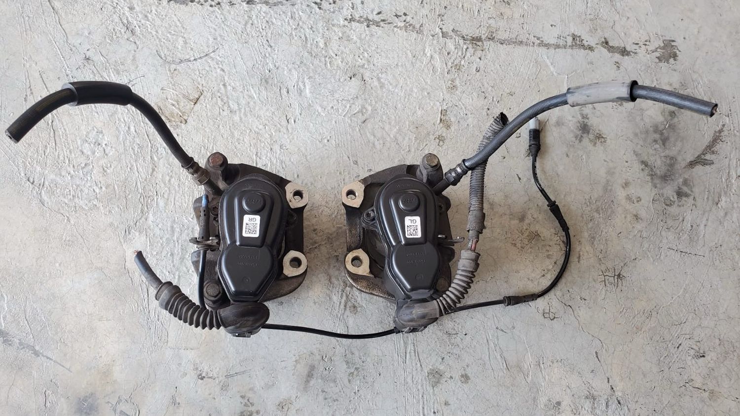 Bmw 5 series F10 brake actuator pairs with calipers 2012-2015 Genuine Product used