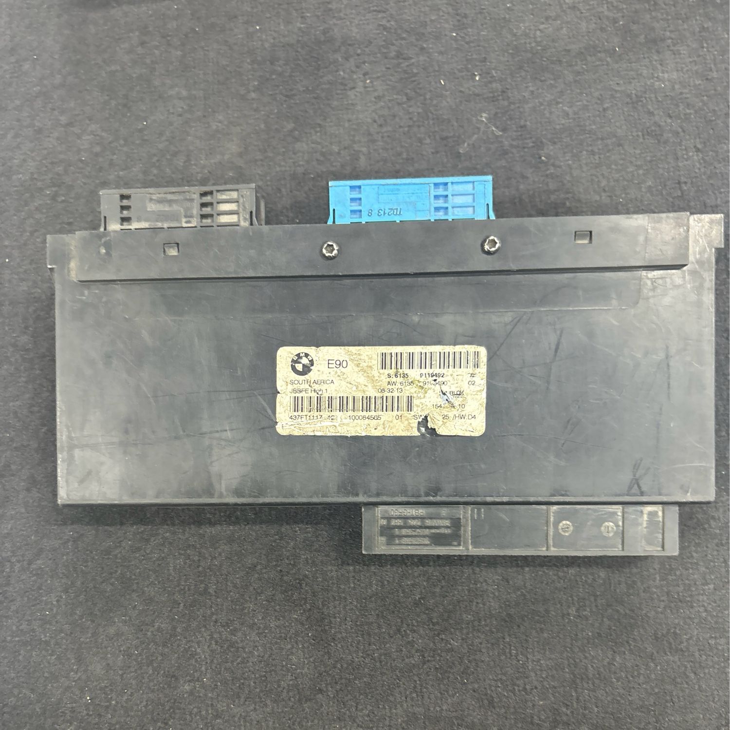 9119492 E90 junction box bmw