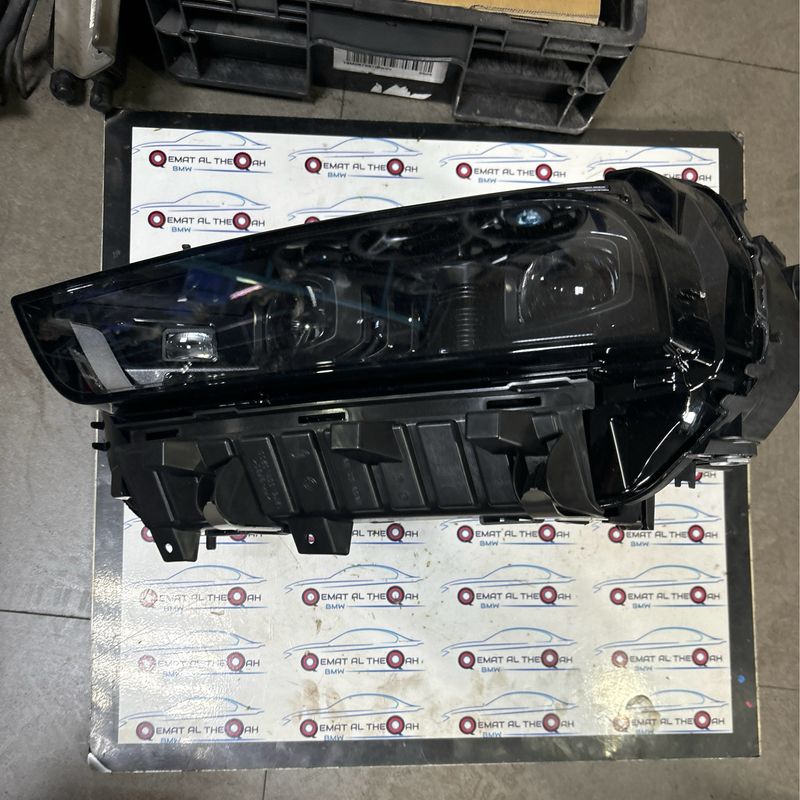 5A63F65 BMW X7 G07 LCI 2023 RHT headlight RHD 