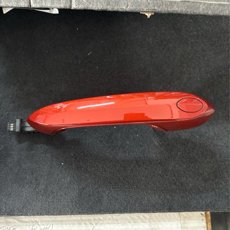 BMW door handle red color for G05 Genuine Product used