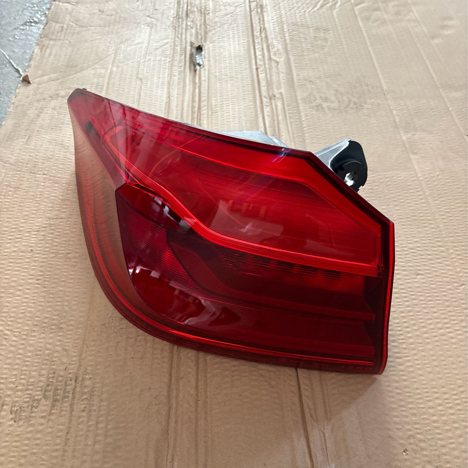 BMW G30 LHD backlights Genuine Products used