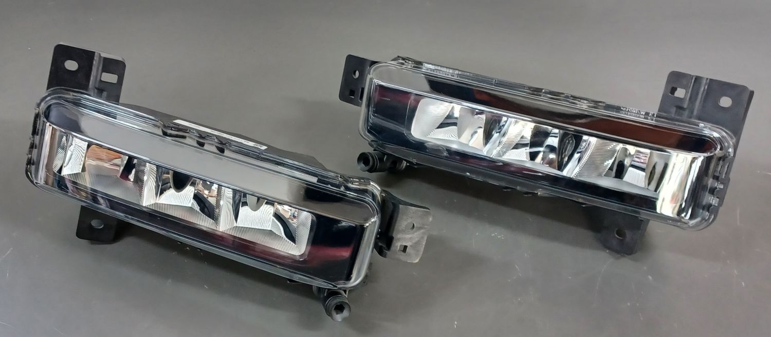 BMW Fog Light LED Pair Both Left & Right Side 7471082, 7471081 For G07,F45,F46 Genuine Product used