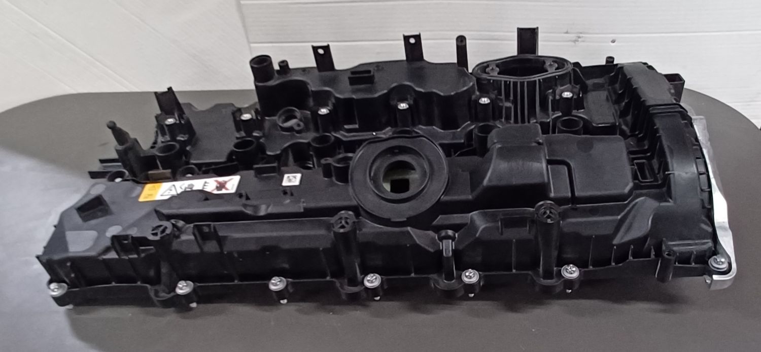 BMW Cylinder Head Cover For 7 Series,G70,735i 7952876 Excellent Quality Brand New Item