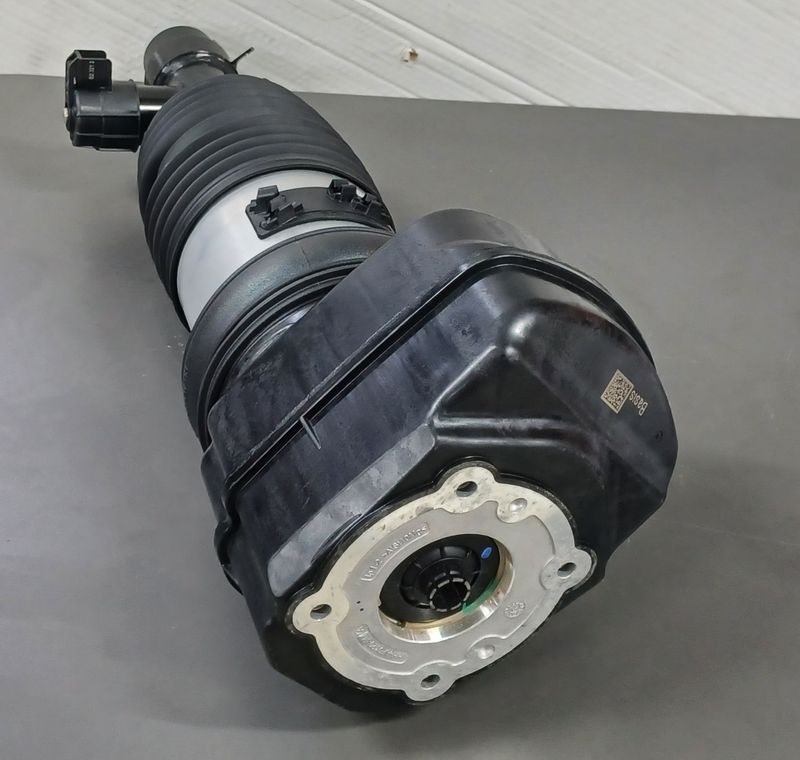 BMW 7 series ,G70 Air Spring Strut Front Left Side Brand New 760i 0km item