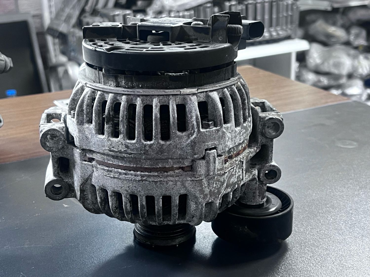 7532966 BMW E90 N46 2.0 Alternator BMW E46 318 02-06 2.0 Essence 16V 150A 12V 